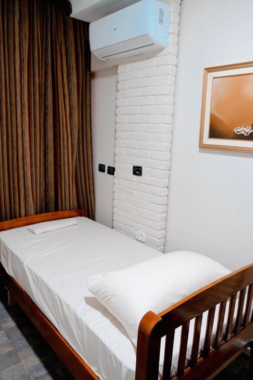 Scodrinon Hostel Шкодер Екстер'єр фото